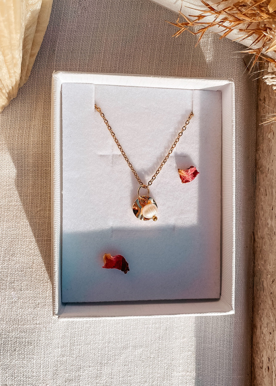 Faye Gold Freshwater Pearl Necklace