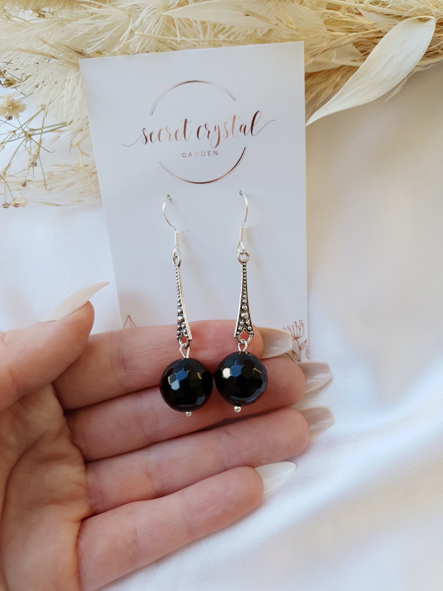 Onyx Long Round Earrings