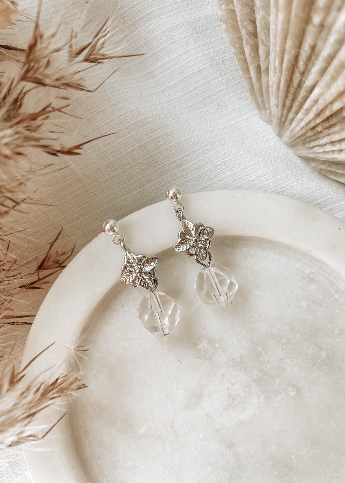 Alara Quartz Earring