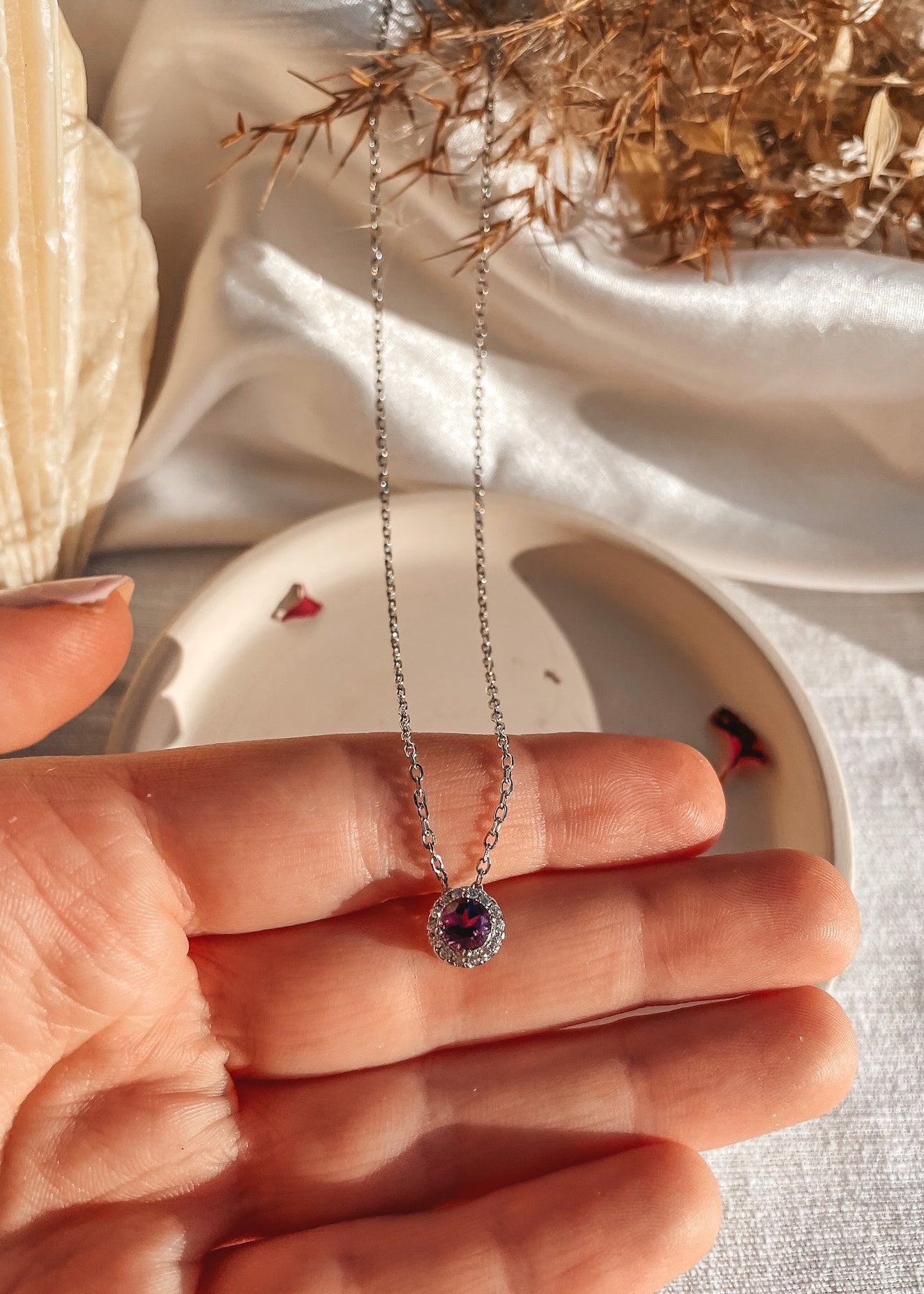 Dainty Amethyst Round Necklace