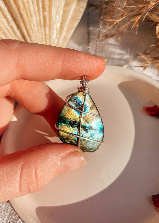Labradorite Wire Wrapped Necklace Silver